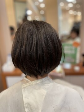 アローズ 新さっぽろサンピアザ店(HELLO'S) ツヤ髪ショートボブ