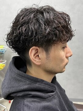 リット×ベリエ(Lit.×belier) 波巻きスパイラルパーママッシュショート無造作パーマ刈り上げ