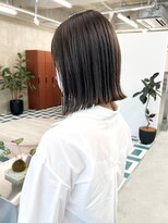 ノエ(noe) 切りっぱなしボブ×ハイライトグレージュ