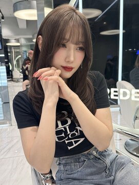 レディアル 渋谷(REDEAL) 韓国ヘア/ブリーチ/暖色カラー/ワンホン【レイヤー/渋谷】