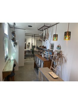 居心地の良さを追求したヘアサロン◎普段のライフスタイルに合わせ質の良いキレイな髪をつくってくれる♪