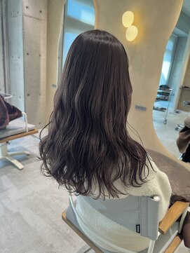 ヒイロ(hiilo.) 柔らかアッシュブラウンロング/ダークアッシュブラウン