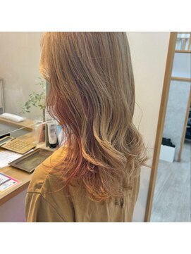 ロッカ(ROCCA) ハイライトカラーピンクベリーミックスインナー×シフォンブロン