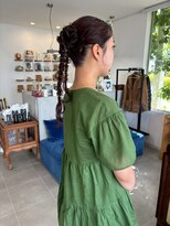 O&nbsp;ヘアセット大人可愛いポニーテール編み下ろし結婚式二次会