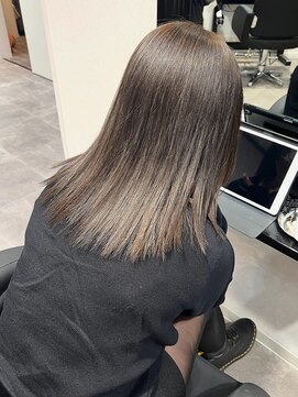 オリーブベージュ/ブリーチなしダブルカラー/透明感カラー