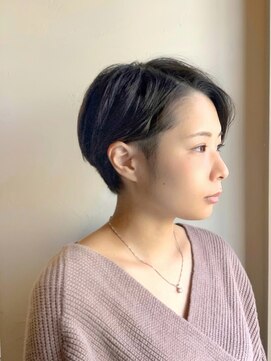 ショートレイヤー/ナチュラル刈り上げ