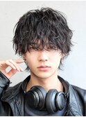 ラウンドマッシュ/縦落ちシャドウ/縦落ちツイスパ/横浜駅