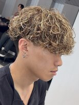 フィフス 大分(fifth)&nbsp;大分波巻きパーマプードルパーマメンズカットハイライトマッシュ