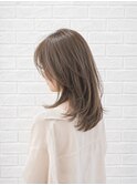 透明感たっぷり【赤み消しグレージュ×くびれヘア】