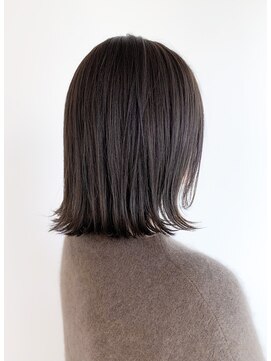 ネイヴィル オモテサンドウ(navile omotesando) 【yuka】赤味オレンジ味除去◎6トーングレージュ