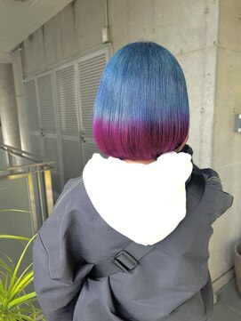 ガルボ ヘアー(garbo hair) ケアブリーチ　水色　ピンク　裾カラー　グラデーション