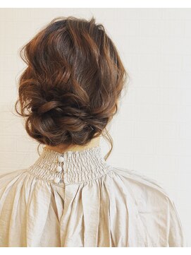 アールイー(Re:) 結婚式参列 アップ