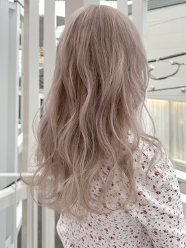 ベティ(Bettie) ホワイト クリームベージュ