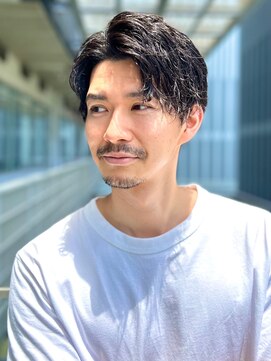 ガーデンヨコハマエスト(GARDEN YOKOHAMA est) ダークアッシュ アップバング　ショート　緩めスパイラルパーマ