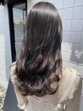 ヌー 一宮(nuu) ゆるふわロング×暗アッシュ