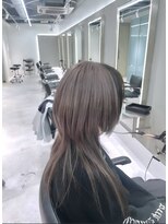 スイ 松戸(SUI)&nbsp;ウルフカットのハイトーンカラー♪