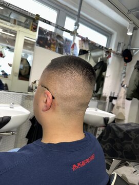 チルチェア 吉祥寺店(CHILL CHAIR) buzz cut  <理容室> <吉祥寺> <バーバー>