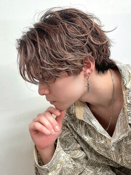 ワンズナゴヤ 名古屋栄店(ONE's NAGOYA) スペインカールスパイキーショートブルーブラックフェザーパーマ