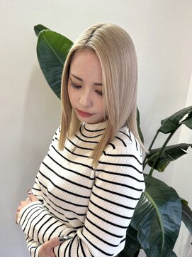 リエンスクレア(RIENS xrea) バッサリカット×ハイトーンベージュ♪/勝浦悠加