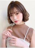 ミディアムレイヤー、外ハネボブ、グレージュ☆