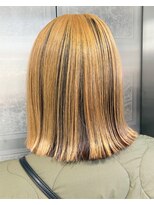 ノラ ウメダ(NORA UMEDA)&nbsp;アンブレラカラーケアブリーチデザインカラー切りっぱなしボブ