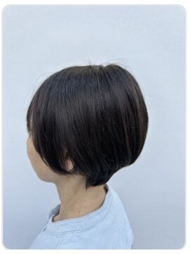 ブロッサム 東久留米店(Blossom) 小顔見せ◎大人ショートボブ×前髪あり×丸み