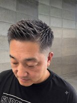 ワンワンオー バーバーショップ コンチネンタル(@110 BARBER SHOP continental) ビジネスショートスキンフェードフェザーアップ