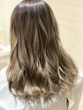 ローザジェルム(ROZA germe) ホワイティグレージュ