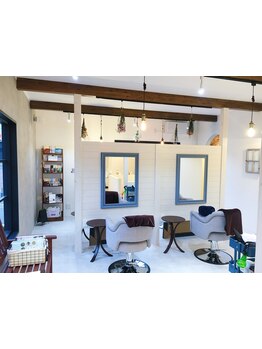 《キッズスペースあり》お悩みやライフスタイルに合わせた提案が魅力☆あなたらしさを活かした仕上がりに♪