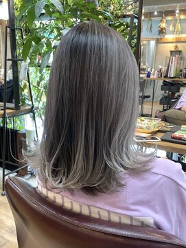 リィリ バイ ロダット 横浜(rili by LODAT) モカベージュ×バレイヤージュ【rili横浜】