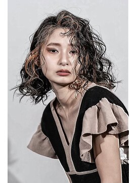 アヴァンティ ヘアーアンドスパ(avanti hair&spa) ☆フレーミングデザインのAラインミディアムボブ☆