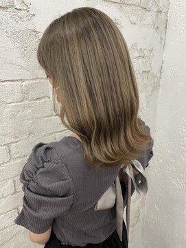 プライズ アイリス 池袋東口店(prize Iris) ミルクティーベージュ/20代30代/￥8800