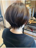 エアリーショートボブ立体感空気感ナチュラルブラウン耳掛け小顔