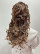 アミカ(Amica)&nbsp;デート、女子会人気スタイル/ルーズハーフアップ/巻き下ろし