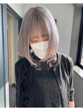 ジーナ バイ アルティナ(Dina by artina) パールグレー_寒色系カラー_シアーグレージュ