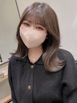 透明感たっぷりマロンベージュ　くびれヘア　学割U24