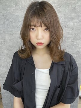 アルバ ヘアリゾート(ALBA) 大人くびれ外はねスタイル
