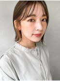 アッシュベージュイヤリングカラー黒髪ミディアムイルミナカラー