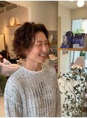 ショートのカーリーヘアが大人可愛い！！