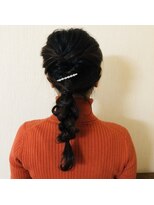 トレパルッキエーレサカイ(tre parrucchiere sakai)&nbsp;［-tre-］編みおろしスタイル