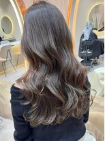 ロンド アンブル 四条烏丸(Lond ambre)&nbsp;川村利幸 /レイヤー/似合わせカット/グレージュ