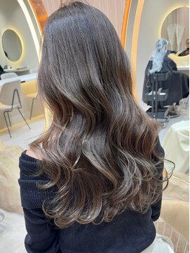 ロンド アンブル 四条烏丸(Lond ambre) 川村利幸 /レイヤー/似合わせカット/グレージュ