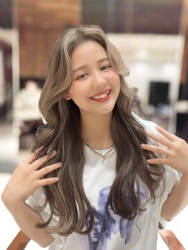 アマトウキョウスマートサロン(AMA TOKYO×Smart Salon) 韓国ヘア　2wayバング  レイヤーカット くびれヘア  顔周り