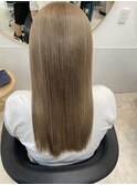 ミルクティーベージュ