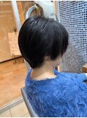 ステップボーンカットカットボブショートハイライト白髪ぼかし