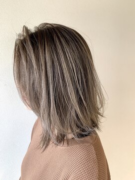 ボタニウム バイ アールサロン(BOTANIUM by RrSALON) 【BOTANIUM】highlights & balayage & pale greige LOB