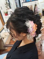 ヘアアンドメイクビ美(Be) ふんわりアップスタイル