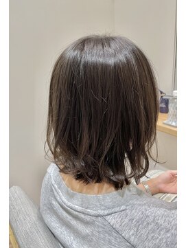 リリー 八千代台店(Lilly) ミディアムレイヤー×カーキ