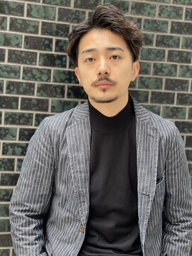 ディオ アンド ルーチェ(Dio&Luce) サイドパート/パーマスタイル/ハイライト/ビジネスマン