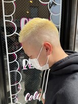 バイナル 金髪ボウズスタイル